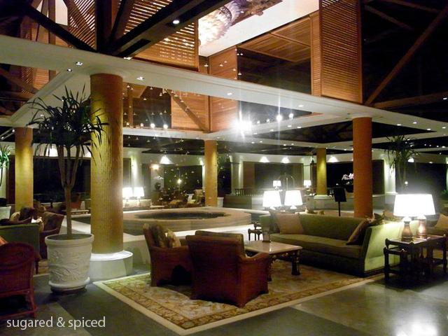 laguna resort & spa, lobby